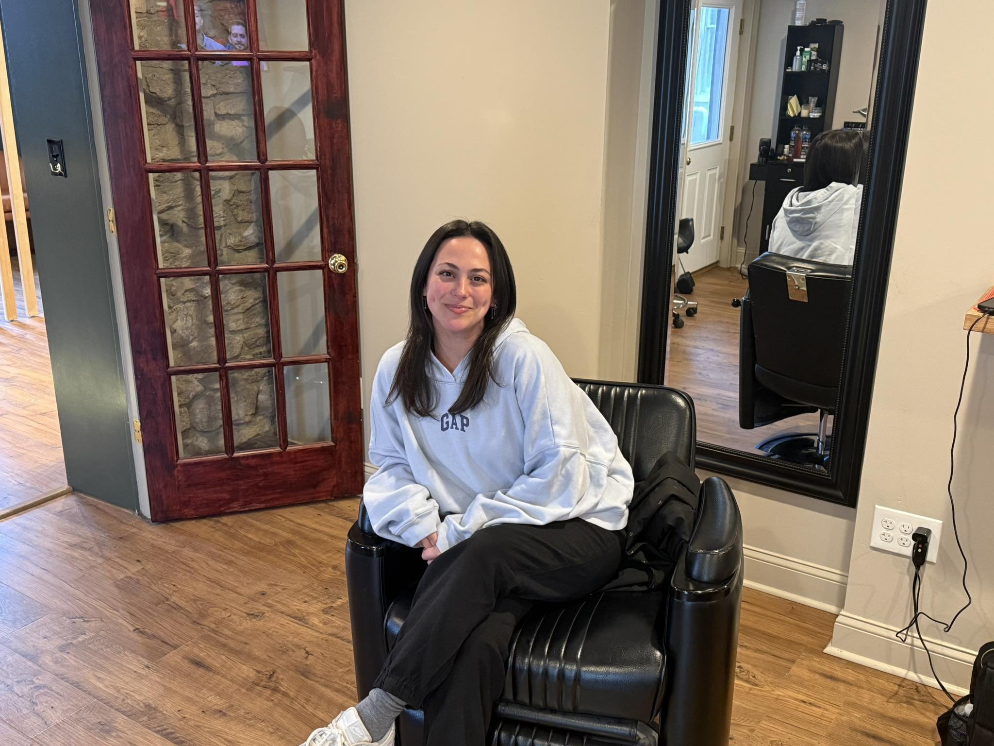 Jenna Condo, barber